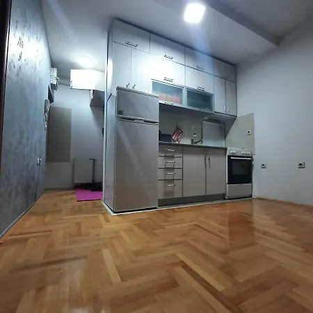 Apartment Victory *